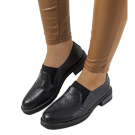 Sapato vazado preto Nilde