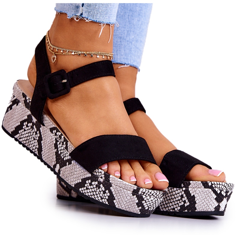 FW1 Sandálias de camurça na plataforma Sariah preto e branco