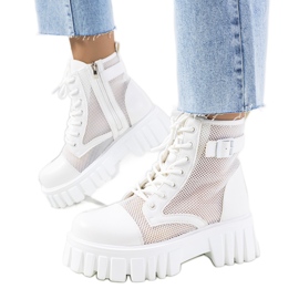 Botas brancas com cabedal Potts vazado branco Botas brancas com cabedal Potts vazado branco