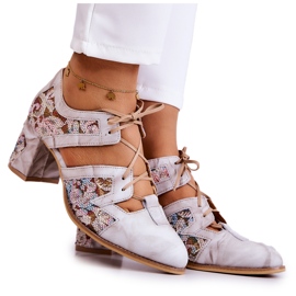 Botas Femininas de Couro Maciejka 05328-04 Bege