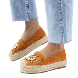 Alpargatas marrons na sola grossa da Mrs Nicki marrom amarelo