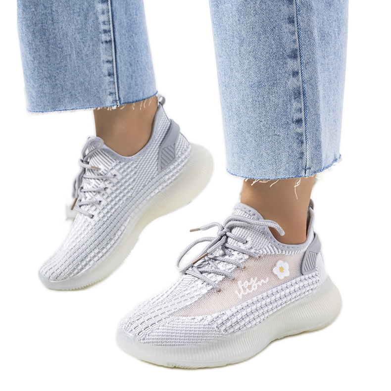 Tênis esportivo feminino cinza Molema