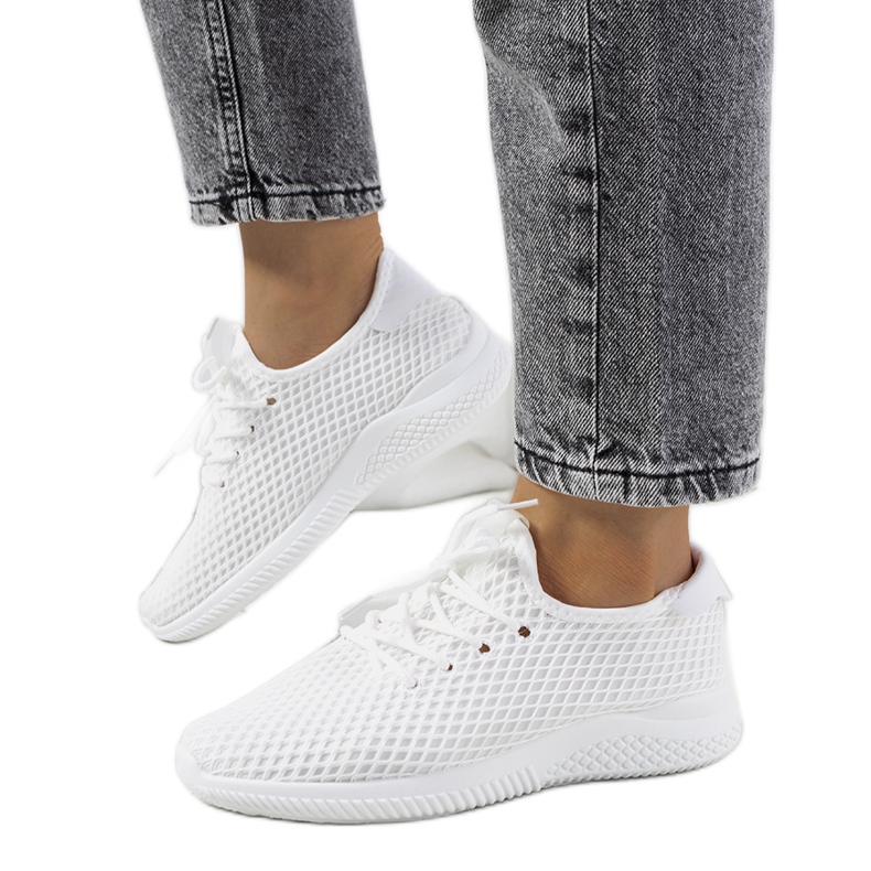 Tênis esportivo branco Amine