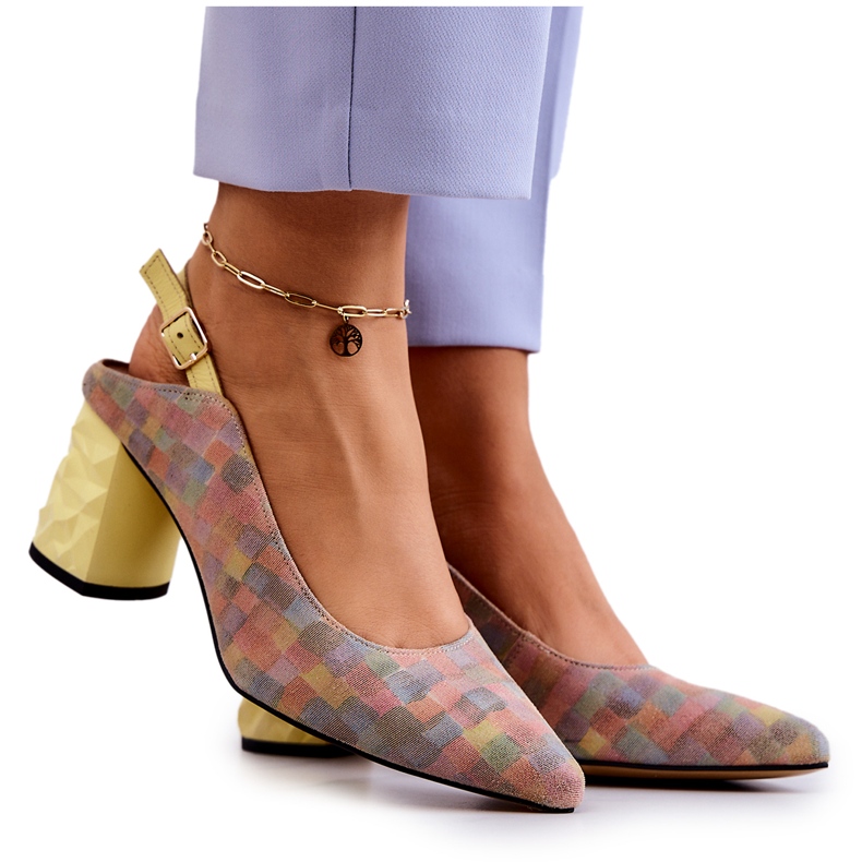 Bombas de camurça em um poste Maciejka 05427-39 Multicolorido amarelo Bombas de camurça em um poste Maciejka 05427-39 Multicolorido amarelo