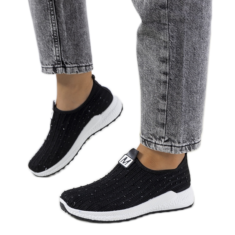 Tênis preto com zircônias Maasje