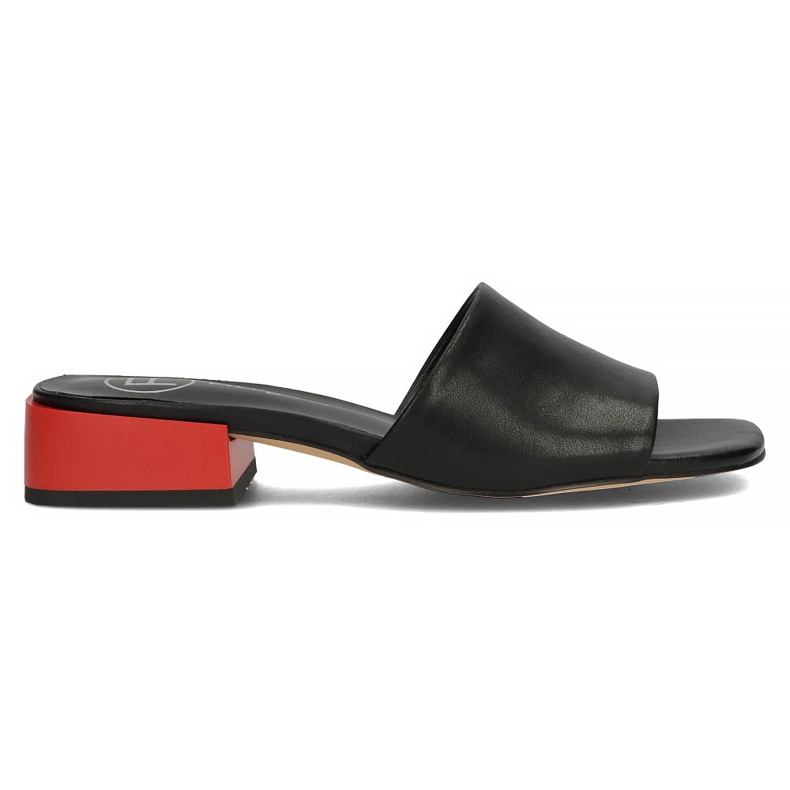 Chinelos de couro Filippo DK3721 / 22 Bk preto