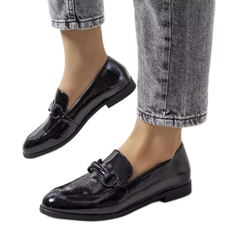 Sapato de couro lacado preto Liese