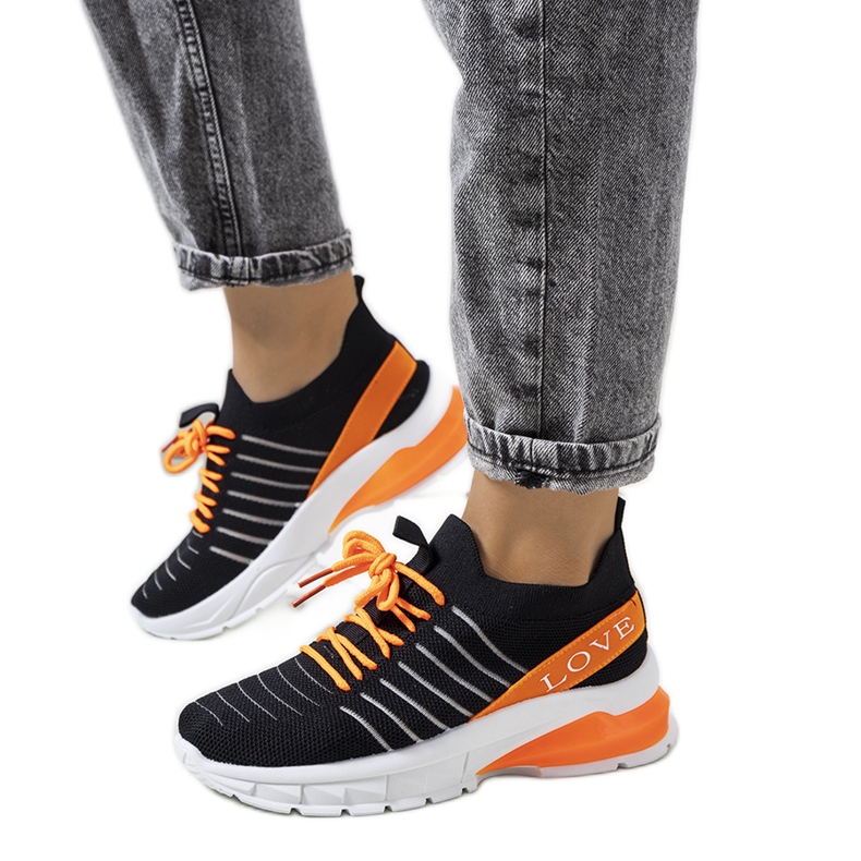 Tênis esportivo preto Nena