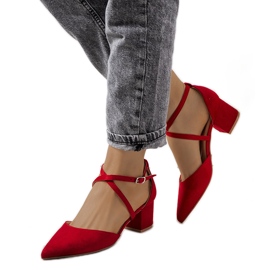 Bombas vermelhas no posto Terra vermelho Bombas vermelhas no posto Terra vermelho