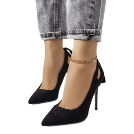 Salto preto com recortes decorativos Anthe