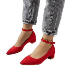 Bombas vermelhas no pilar Samira vermelho Bombas vermelhas no pilar Samira vermelho