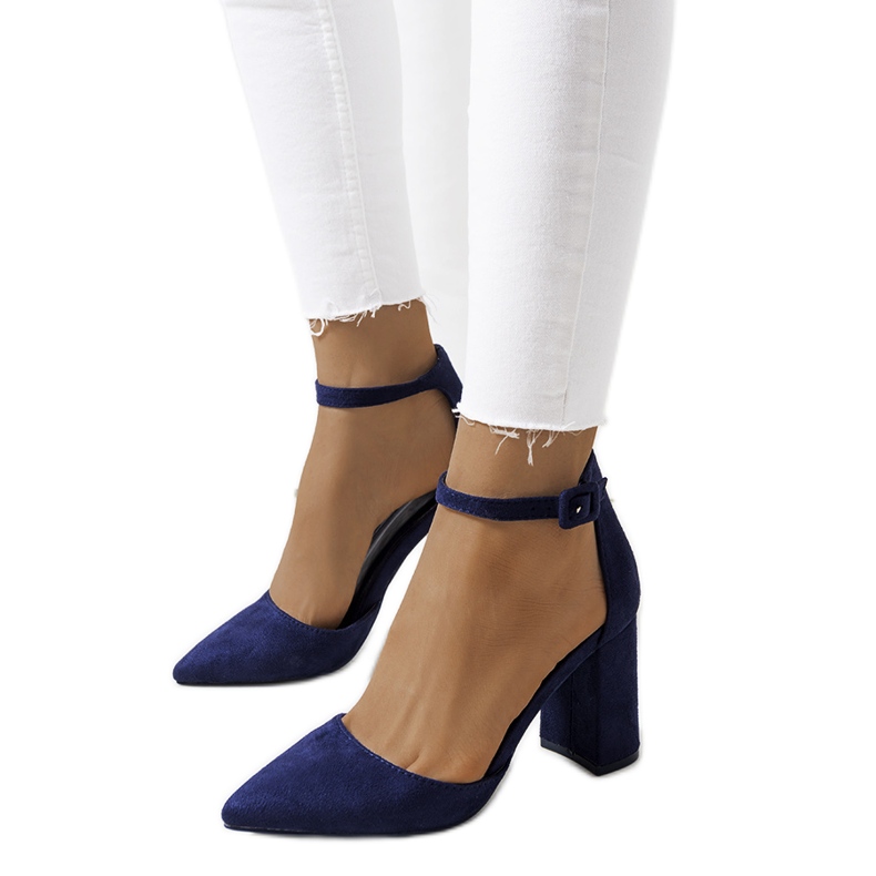 Bombas azul marinho no poste Groen