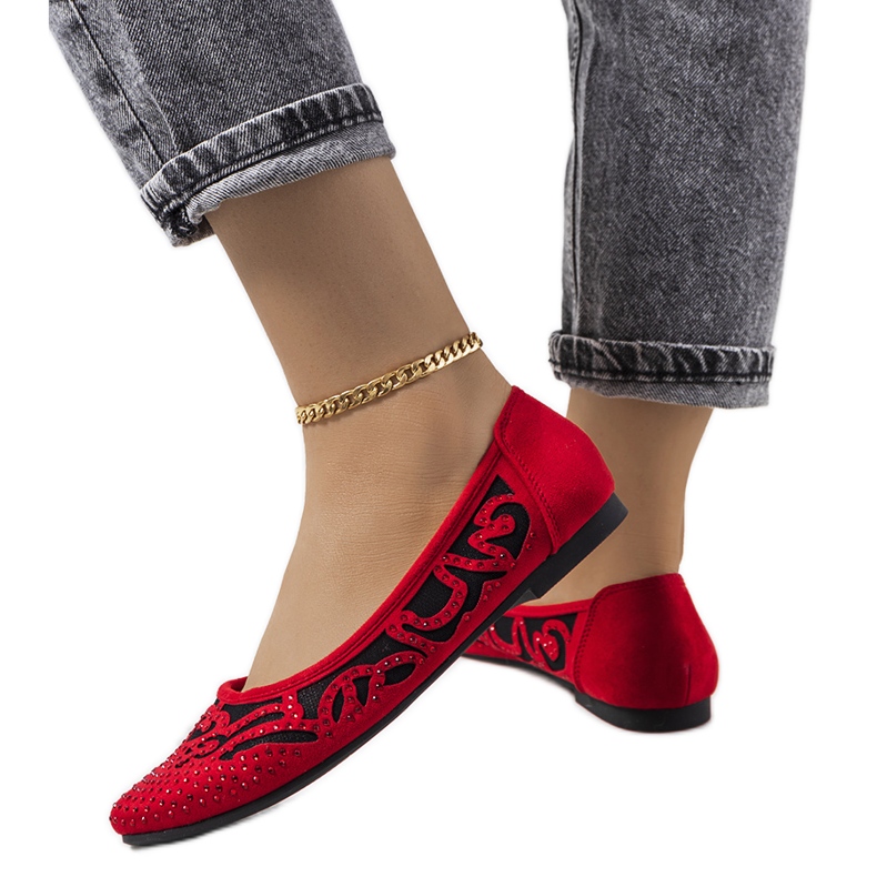 Bailarinas vermelhas com ornamentos Selam a céu aberto preto vermelho Bailarinas vermelhas com ornamentos Selam a céu aberto preto vermelho