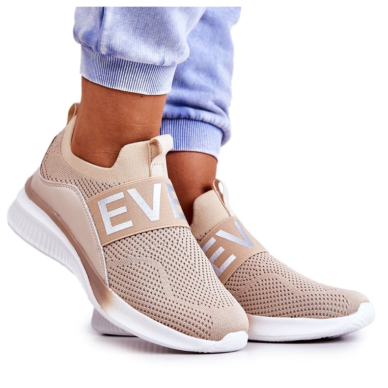 Vinceza Tênis esportivo feminino slip-on bege Lorane