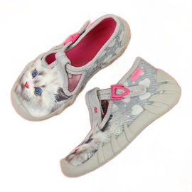 Chinelos de menina para o jardim de infância com o gatinho Befado cinza Chinelos de menina para o jardim de infância com o gatinho Befado cinza