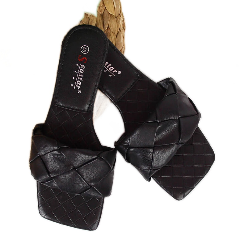 Chinelos femininos acolchoados Black Seastar preto