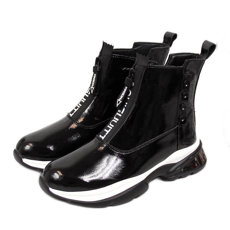 Tênis feminino de couro envernizado T.Sokolski preto