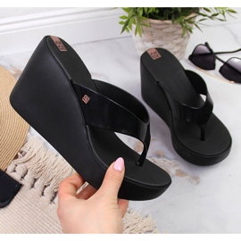 Chinelos pretos Zaxy HH285292 com cunha de borracha preta Chinelos pretos Zaxy HH285292 com cunha de borracha preta