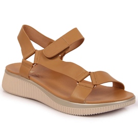 Sandálias femininas com velcro camel Jezzi marrom