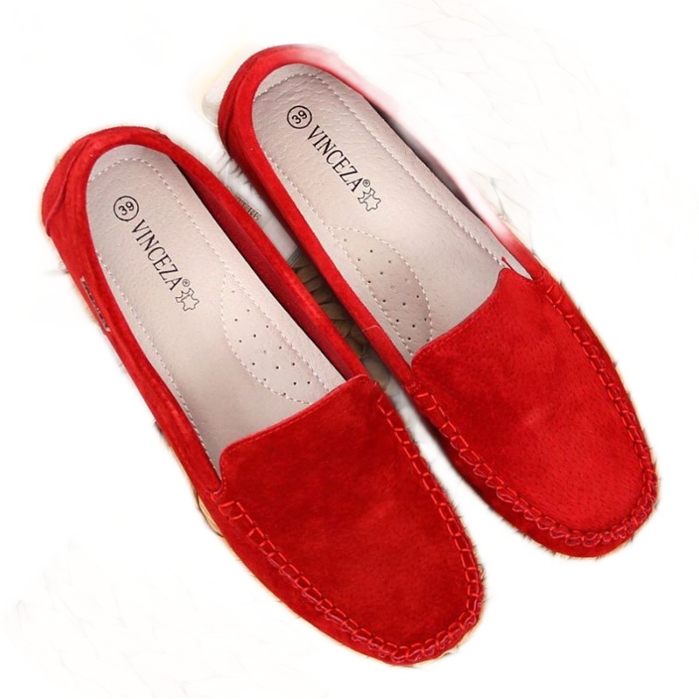 Mocassins de couro vermelho em Vinceza