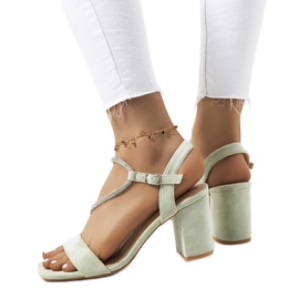 Sandália Roseby bico quadrado verde