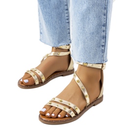 Krolt Sandália com tachas douradas dourado Krolt Sandália com tachas douradas dourado