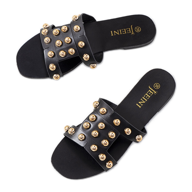 Chinelos pretos com tachas decorativas Amparo Chinelos pretos com tachas decorativas Amparo