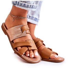 Chinelos femininos de couro confortáveis ​​Maciejka 05549-29 marrom dourado