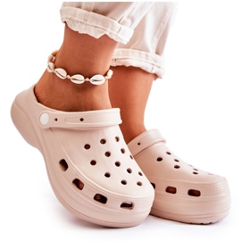 FS1 Chinelos femininos de espuma Crocs Bege Coline