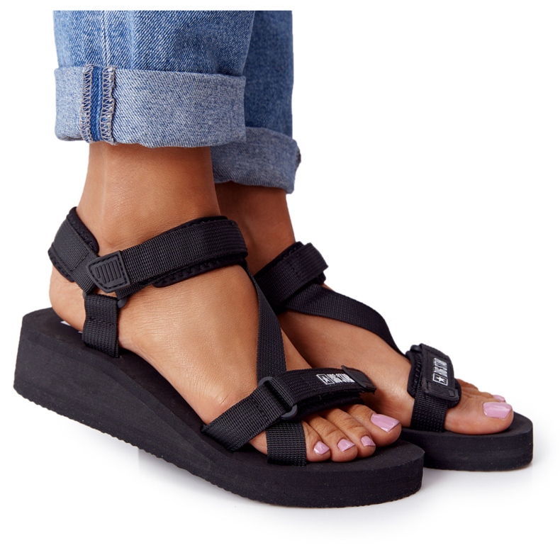 Sandálias de espuma feminina na cunha Big Star FF274A349 Black preto