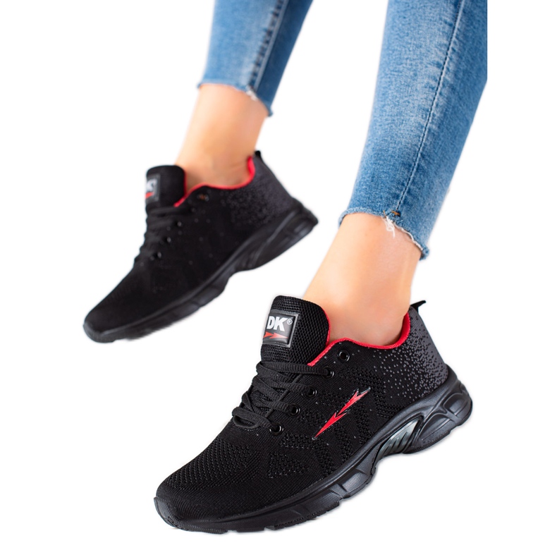 Tênis esportivo leve DK preto