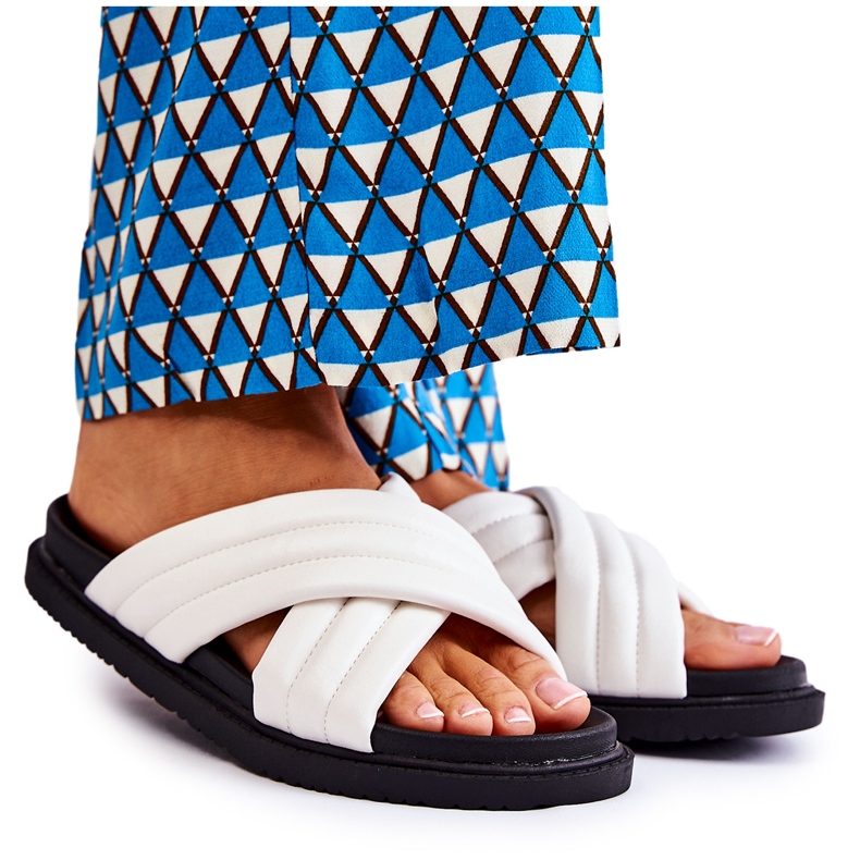 Chinelos femininos clássicos de couro branco Daron