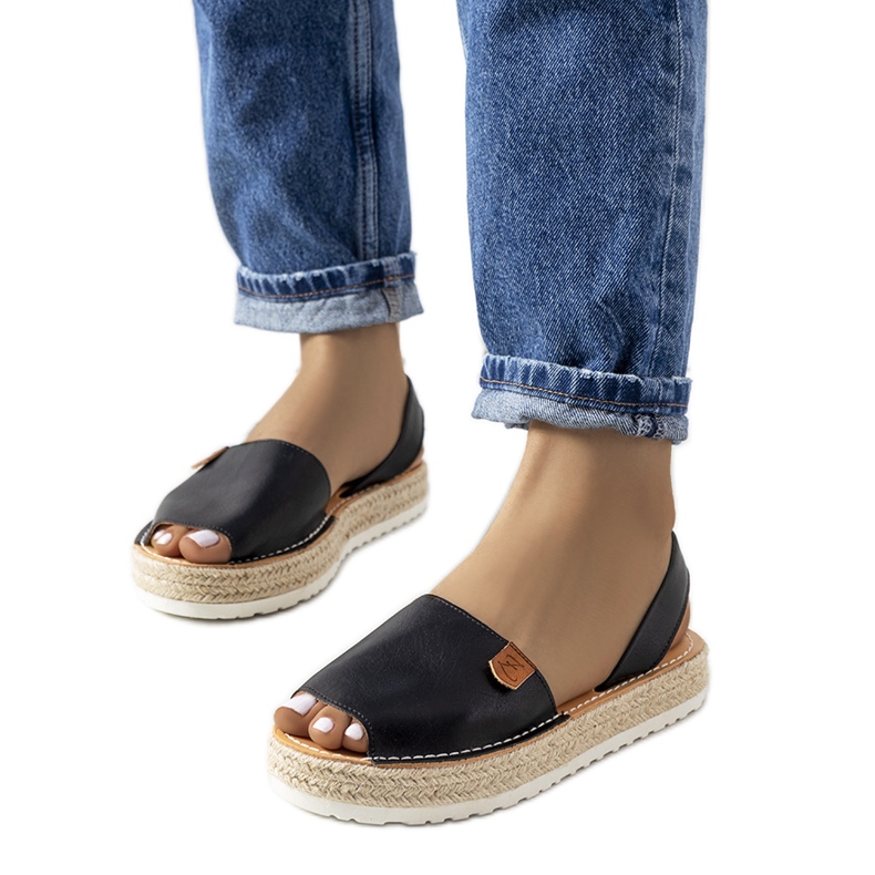 Alpargatas pretas na plataforma Verdam preto