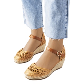 Alpargatas marrons em cunhas Dafin marrom