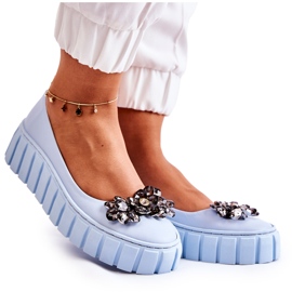 PA2 Bailarinas de couro na plataforma com um ornamento ladette azul