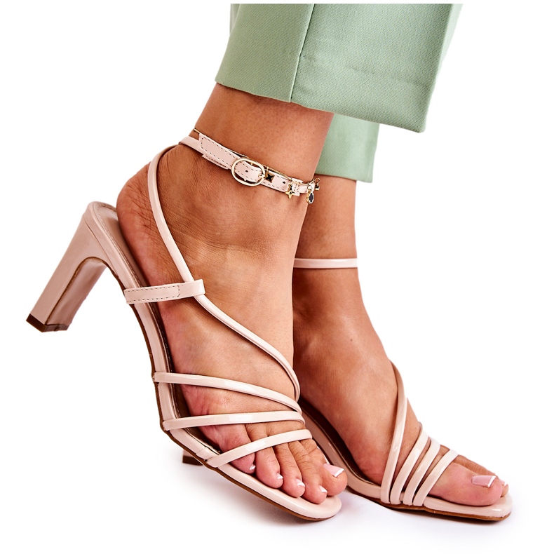 WS1 Sandálias Clássicas Lacadas de Salto Alto Bege Milani