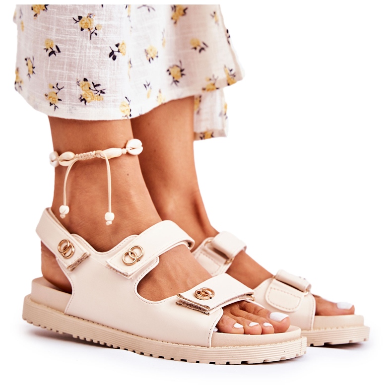 S.Barski Sandálias femininas de couro com decoração, bege