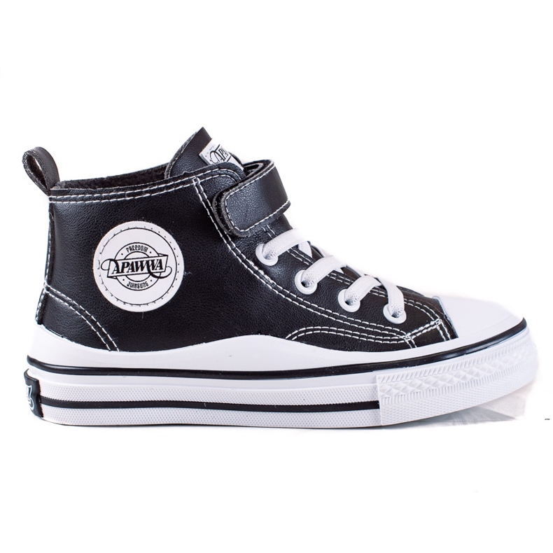 Tênis infantil Shelovet confeccionado em couro ecológico na cor preta preto preto