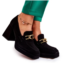 Sapatos de camurça com corrente decorativa Laura Messi 2444 Preto