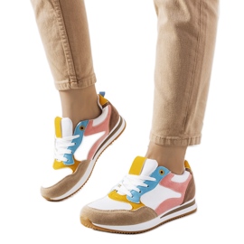 Tênis feminino branco e marrom Kindler rosa