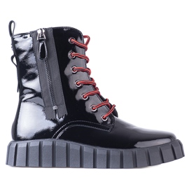 W. Potocki Trabalhadores altos negros na plataforma Potocki preto