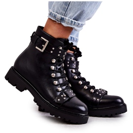 PG1 Botas Sabine em pele ecológica pretas com cinto decorativo preto PG1 Botas Sabine em pele ecológica pretas com cinto decorativo preto