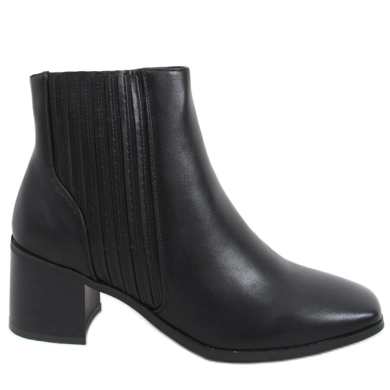 Salto alto tama preto