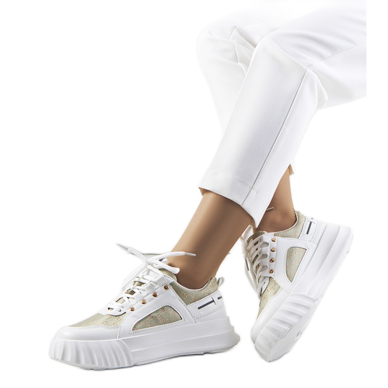 PA1 Os tênis verdes de Heleno branco