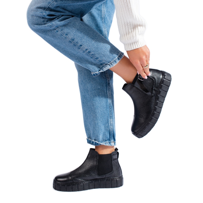 T.Sokolski Botas Chelsea pretas de senhora na plataforma Sokolski, confecionadas em pele natural preto