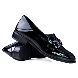 Mocassins femininos clássicos com corrente Vinceza preto