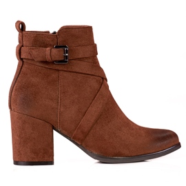 Botas femininas clássicas no poste Shelovet marrom