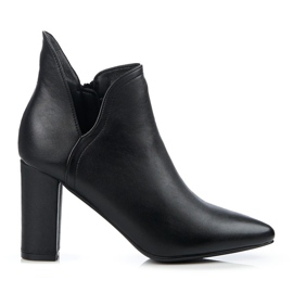 Botas de mulher com corte Shelovet num poste alto preto
