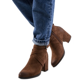 Botas castanhas Mossley marrom