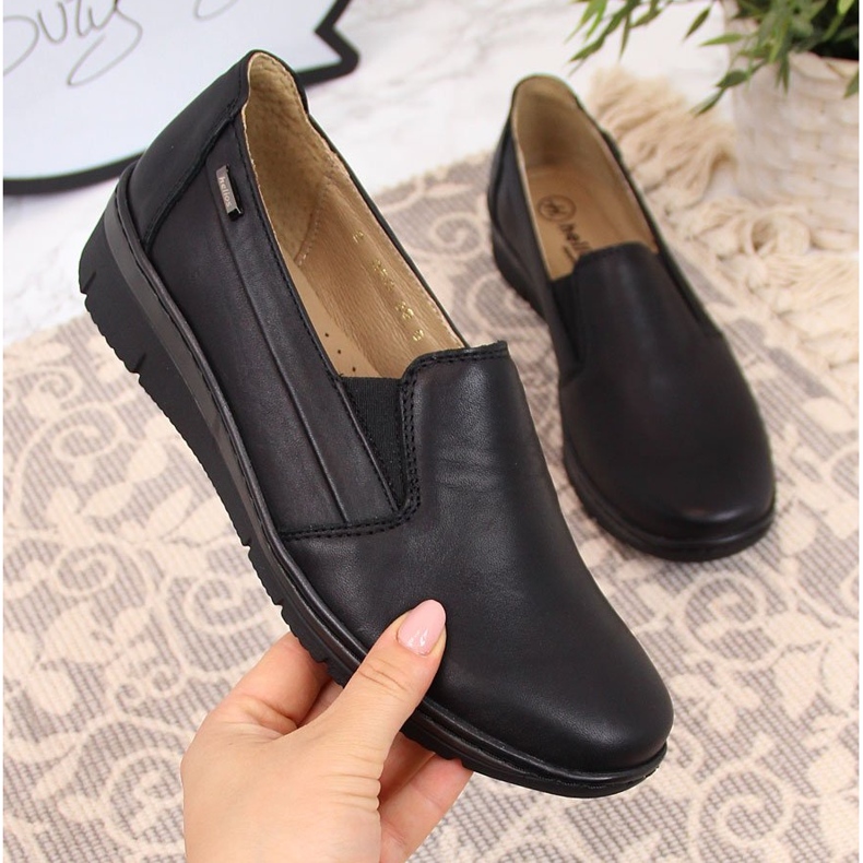 Sapatos femininos de couro, slip-on preto Helios 350